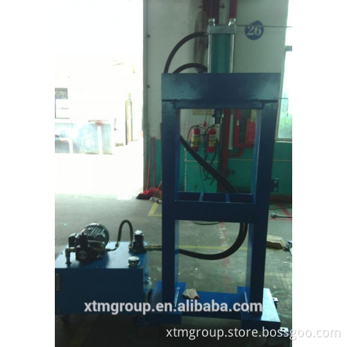 2 column hydraulic press machines for suppling engineer overseas service